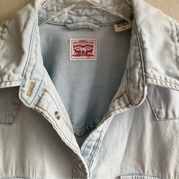 Vintage Levi's Western Denim Shirt Size L 100% Cotton Light Wash Button Down Top - Picture 7 of 14